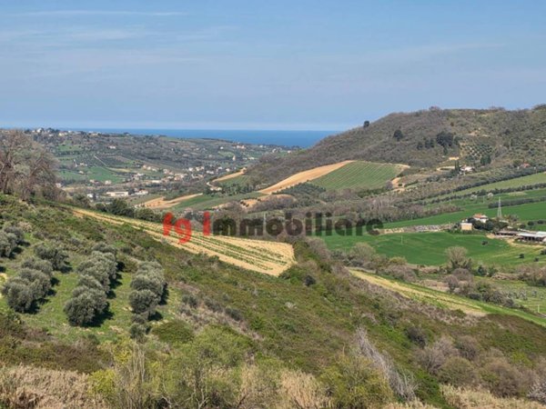 casa indipendente in vendita a Ripatransone