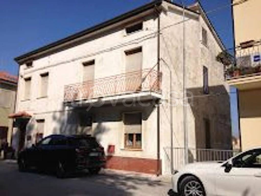 casa indipendente in vendita a Ripatransone