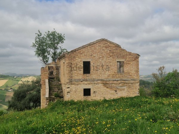 casale in vendita a Ripatransone