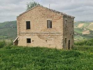 casa indipendente in vendita a Ripatransone