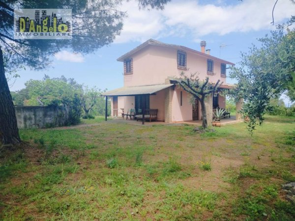 casa indipendente in vendita a Ripatransone