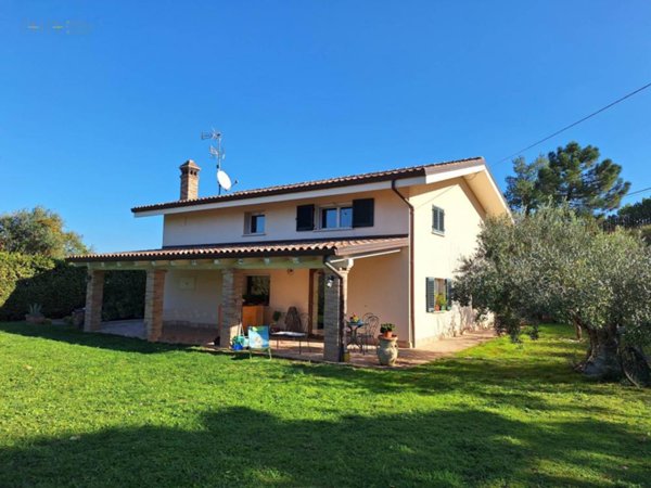 casa indipendente in vendita a Ripatransone