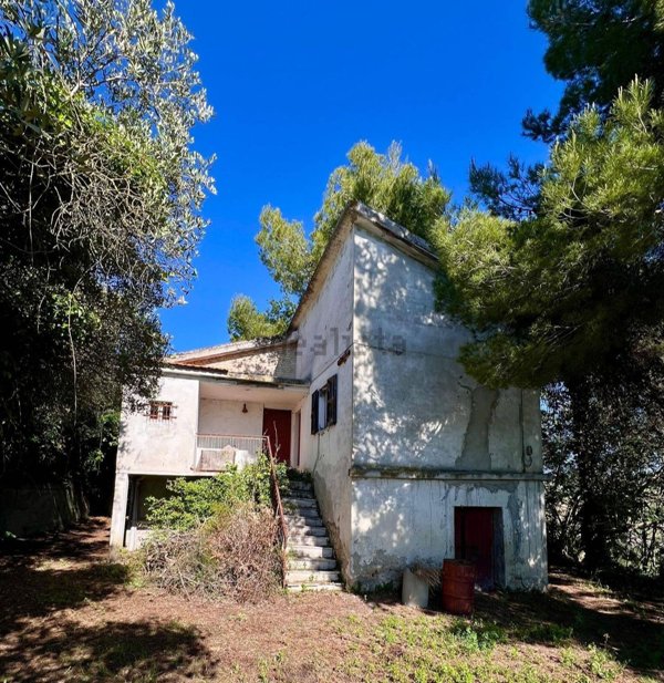 casa indipendente in vendita a Ripatransone in zona San Savino