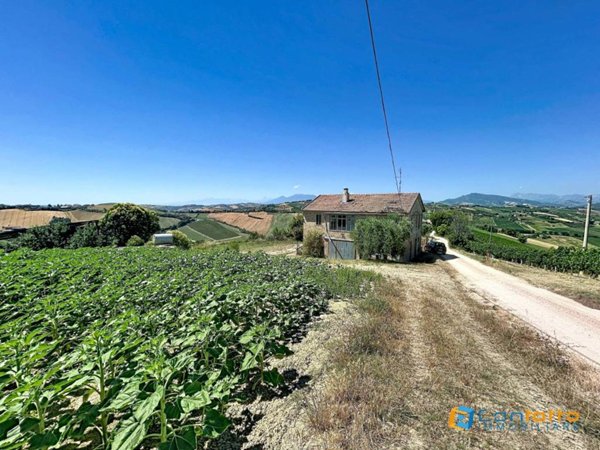 casa indipendente in vendita a Ripatransone in zona Trivio