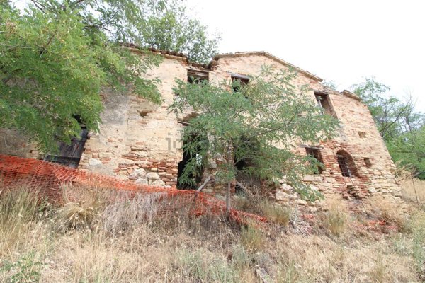 casa indipendente in vendita a Ripatransone in zona Petrella