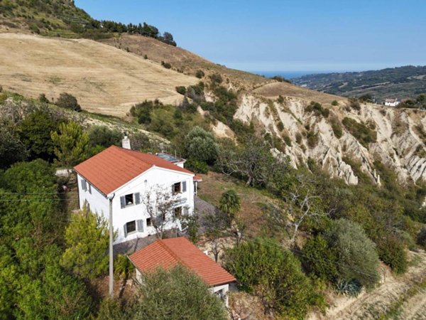 casa indipendente in vendita a Ripatransone in zona San Savino