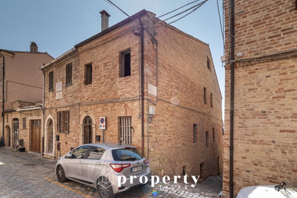 casa indipendente in vendita a Ripatransone in zona Petrella