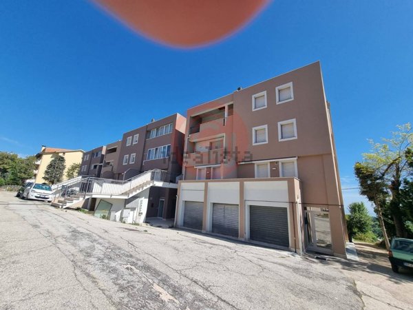 appartamento in vendita a Ripatransone in zona Petrella