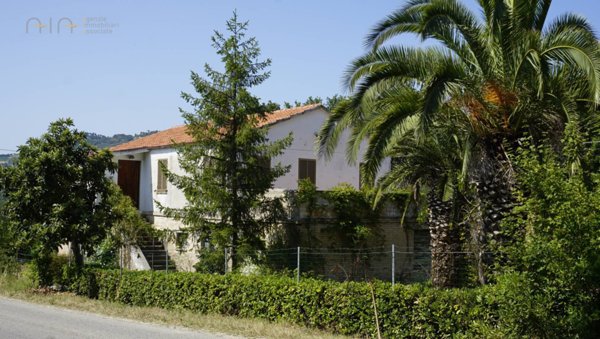 casa indipendente in vendita a Ripatransone in zona San Savino