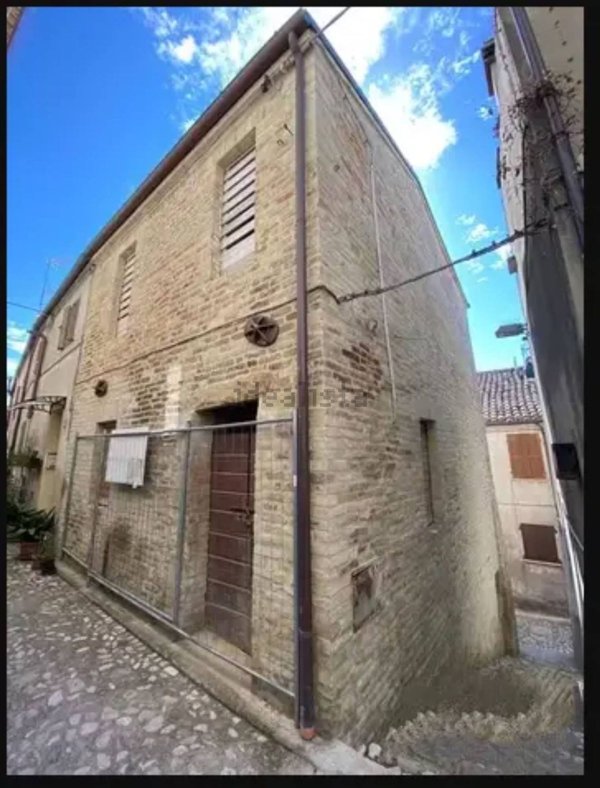 casa indipendente in vendita a Ripatransone in zona Petrella
