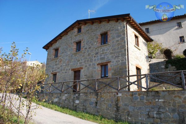 casa indipendente in vendita a Roccafluvione in zona Osoli