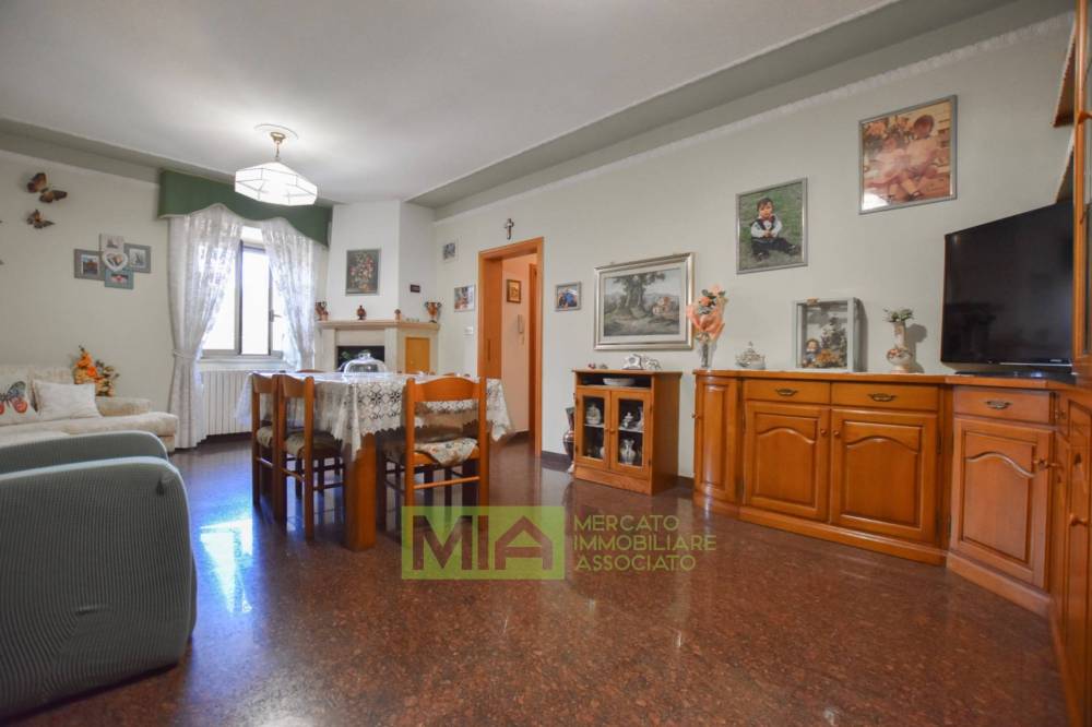 casa indipendente in vendita a Roccafluvione in zona Casacagnano