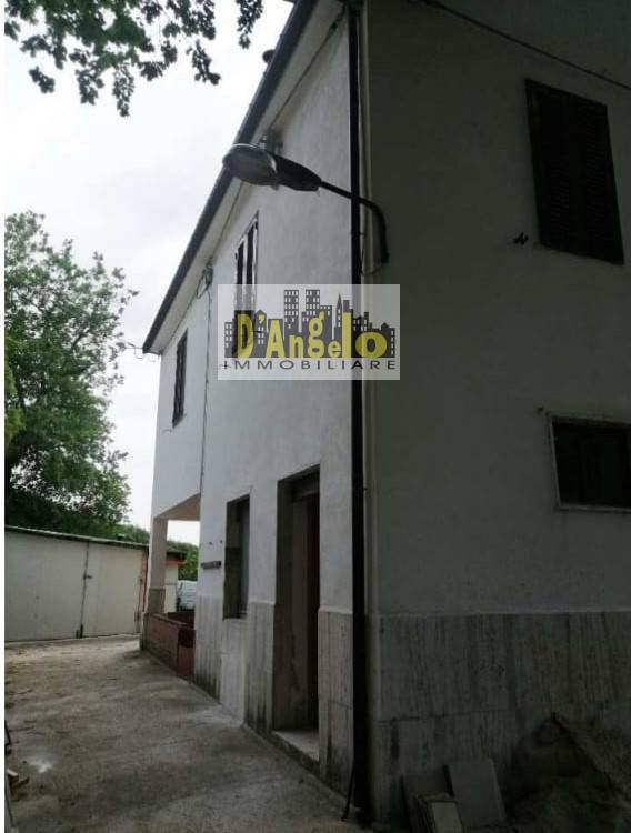 casa indipendente in vendita a Roccafluvione