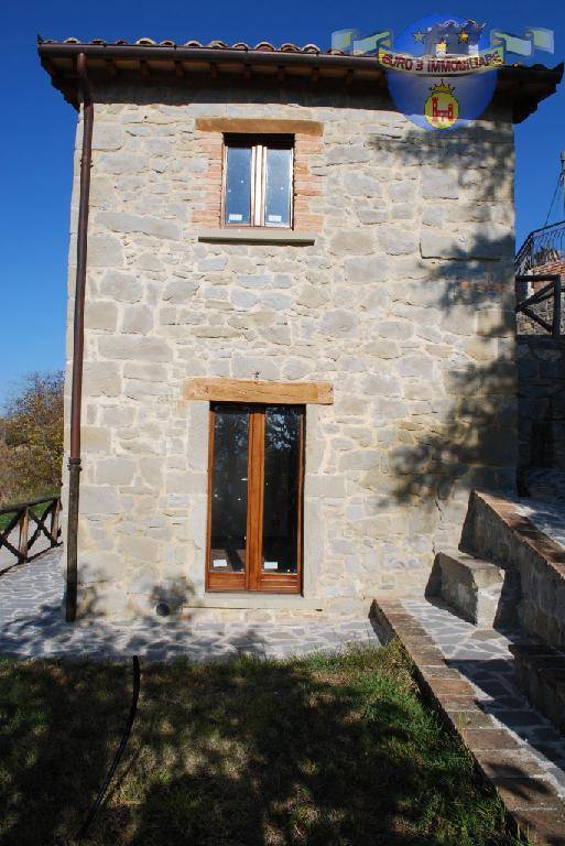 casa indipendente in vendita a Roccafluvione in zona Osoli