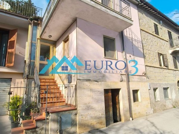 casa indipendente in vendita a Roccafluvione in zona Casacagnano