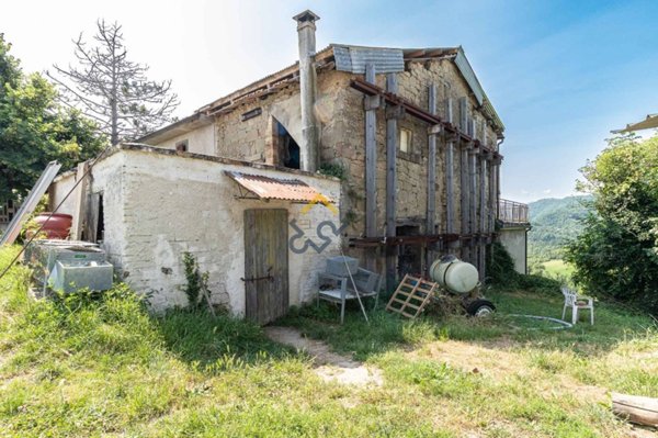 casa indipendente in vendita a Roccafluvione