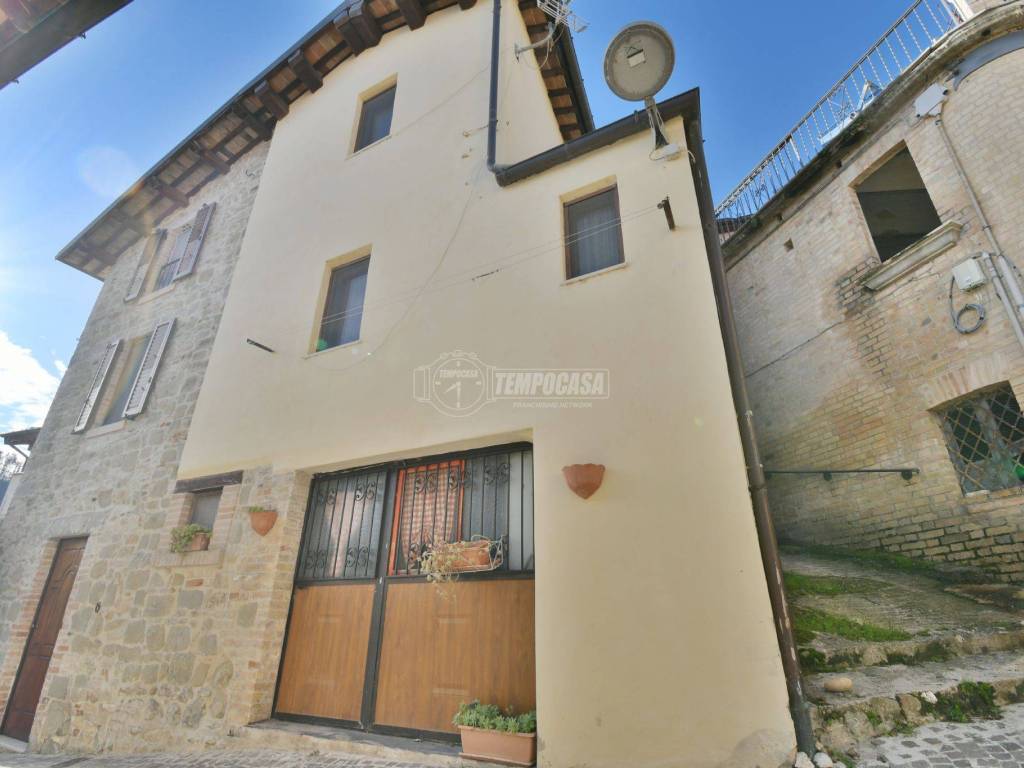 casa indipendente in vendita a Roccafluvione