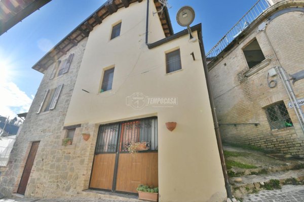 casa indipendente in vendita a Roccafluvione