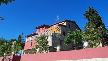 casa indipendente in vendita a Roccafluvione in zona Osoli