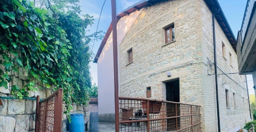 casale in vendita a Roccafluvione