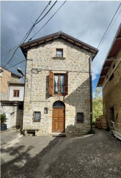 appartamento in vendita a Roccafluvione in zona Pedara