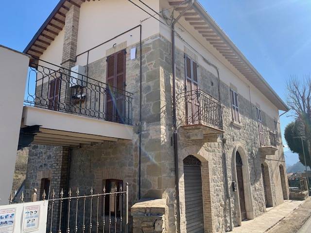 casa indipendente in vendita a Roccafluvione in zona Marsia