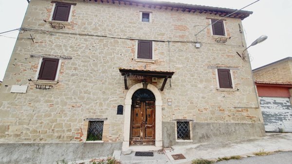 casa indipendente in vendita a Roccafluvione in zona Casebianche