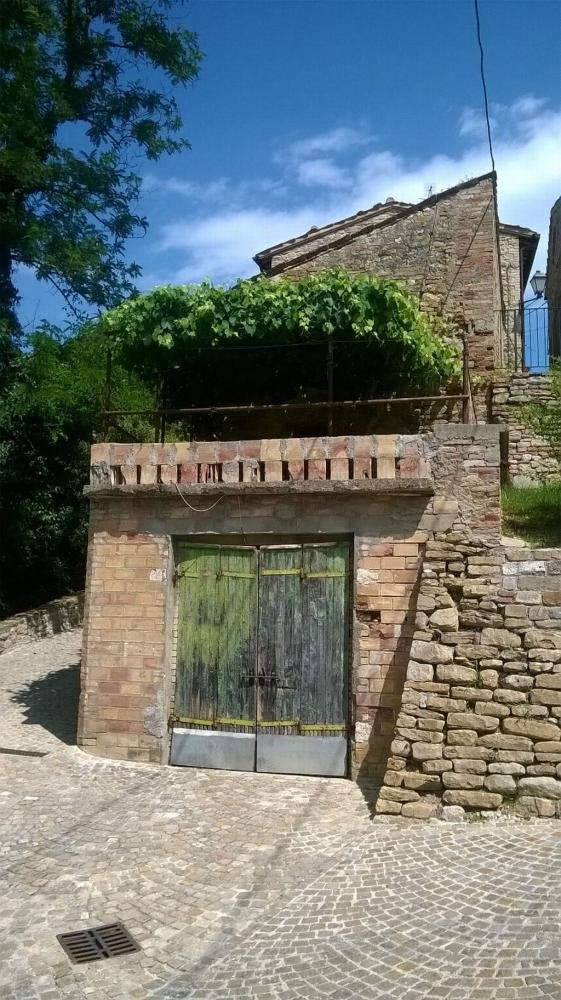 casa indipendente in vendita a Rotella in zona Poggio Canoso