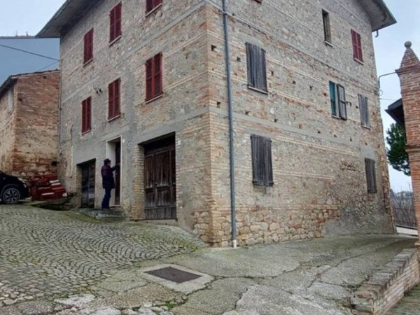 casa indipendente in vendita a Rotella in zona Capradosso
