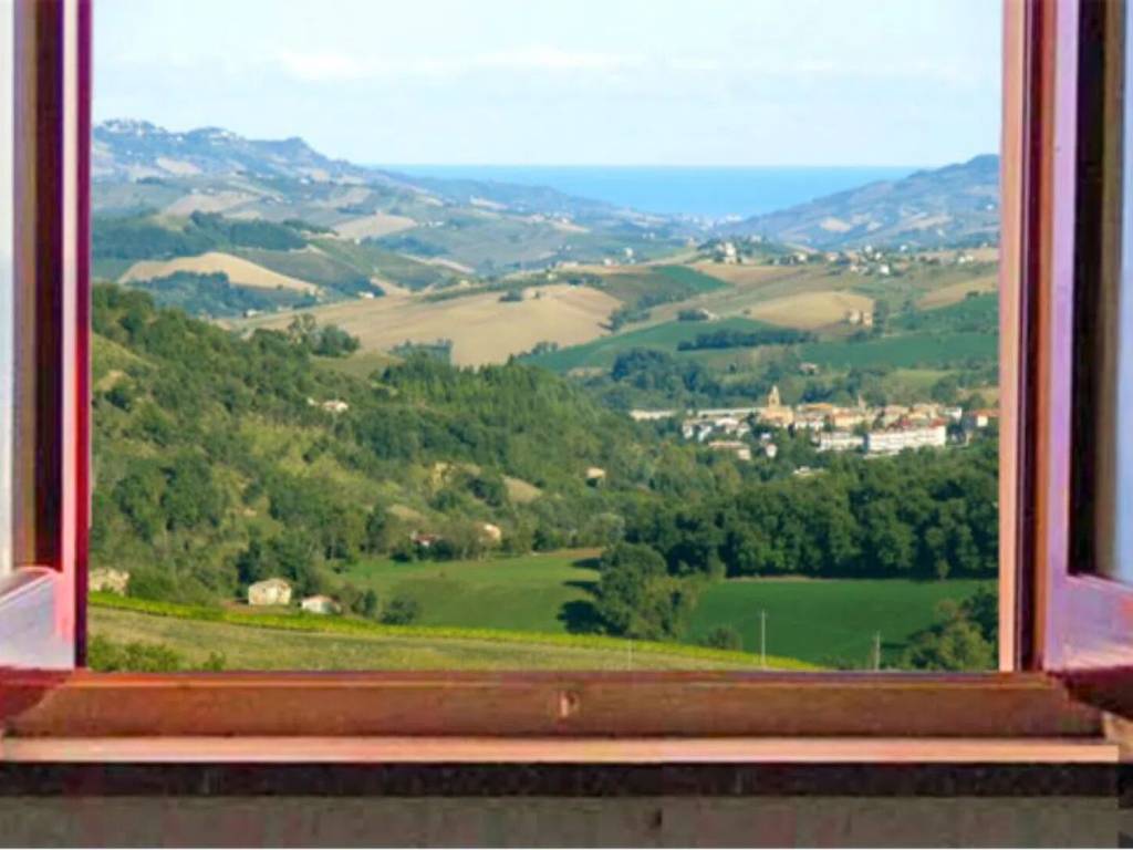 casa indipendente in vendita a Rotella in zona Poggio Canoso