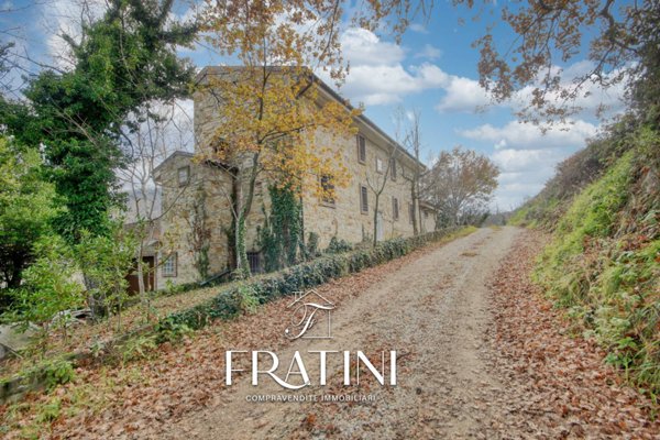 casa indipendente in vendita a Rotella in zona Poggio Canoso