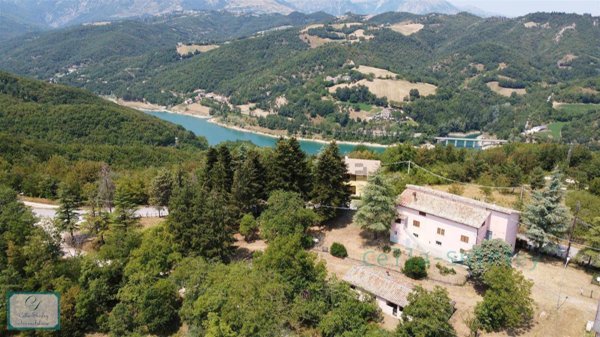 casale in vendita a Rotella