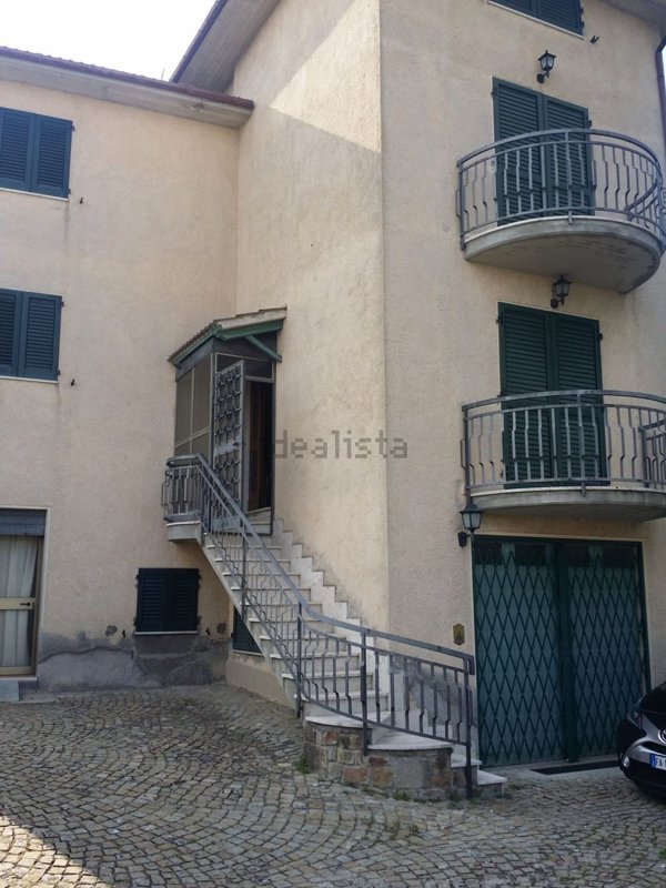 casa indipendente in vendita a Rotella