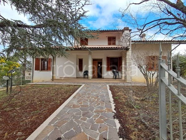 casa indipendente in vendita a Rotella in zona Poggio Canoso