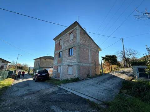 casa indipendente in vendita a Rotella