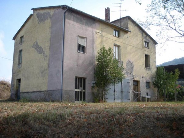 casa indipendente in vendita a Rotella in zona Poggio Canoso