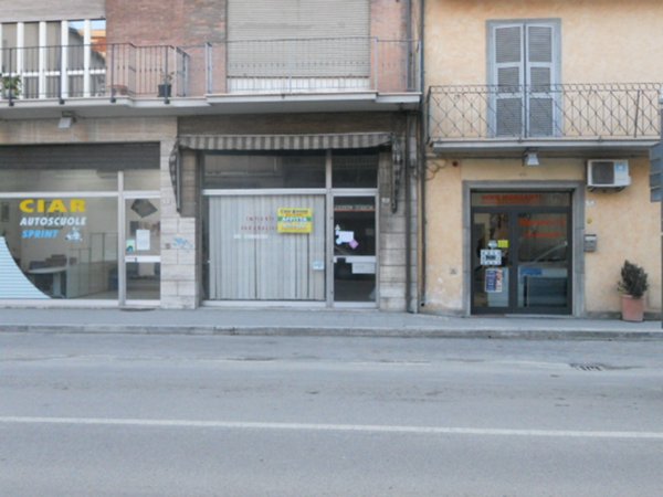 locale commerciale in vendita a San Benedetto del Tronto