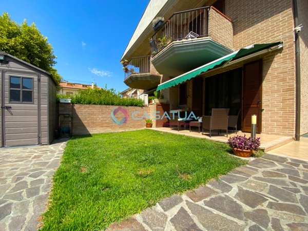 casa indipendente in vendita a San Benedetto del Tronto in zona Sentina