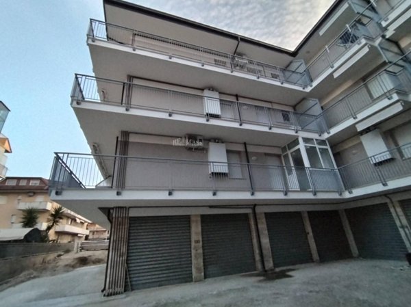 appartamento in vendita a San Benedetto del Tronto in zona Sentina