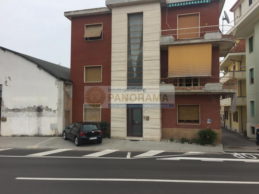 intera palazzina in vendita a San Benedetto del Tronto