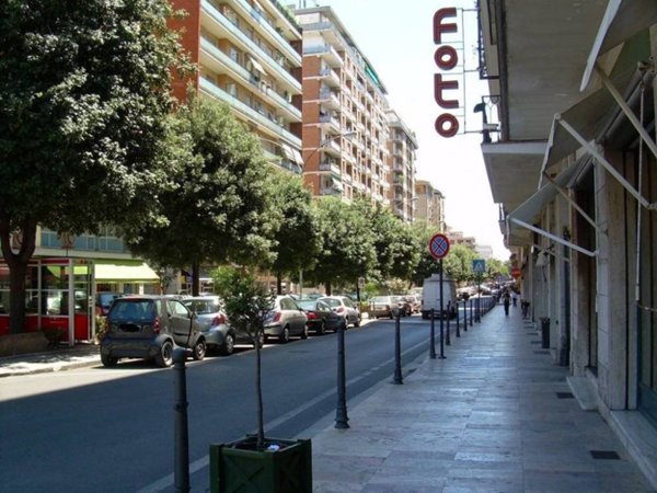 locale commerciale in vendita a San Benedetto del Tronto