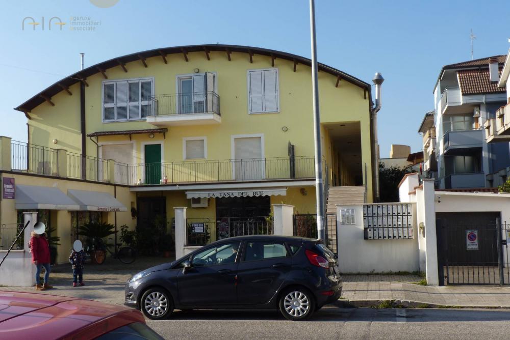 locale di sgombero in vendita a San Benedetto del Tronto