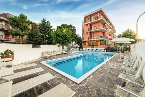 negozio in vendita a San Benedetto del Tronto
