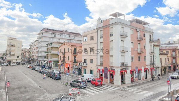 locale commerciale in vendita a San Benedetto del Tronto