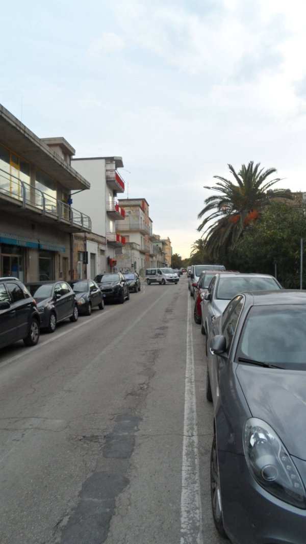 locale commerciale in vendita a San Benedetto del Tronto
