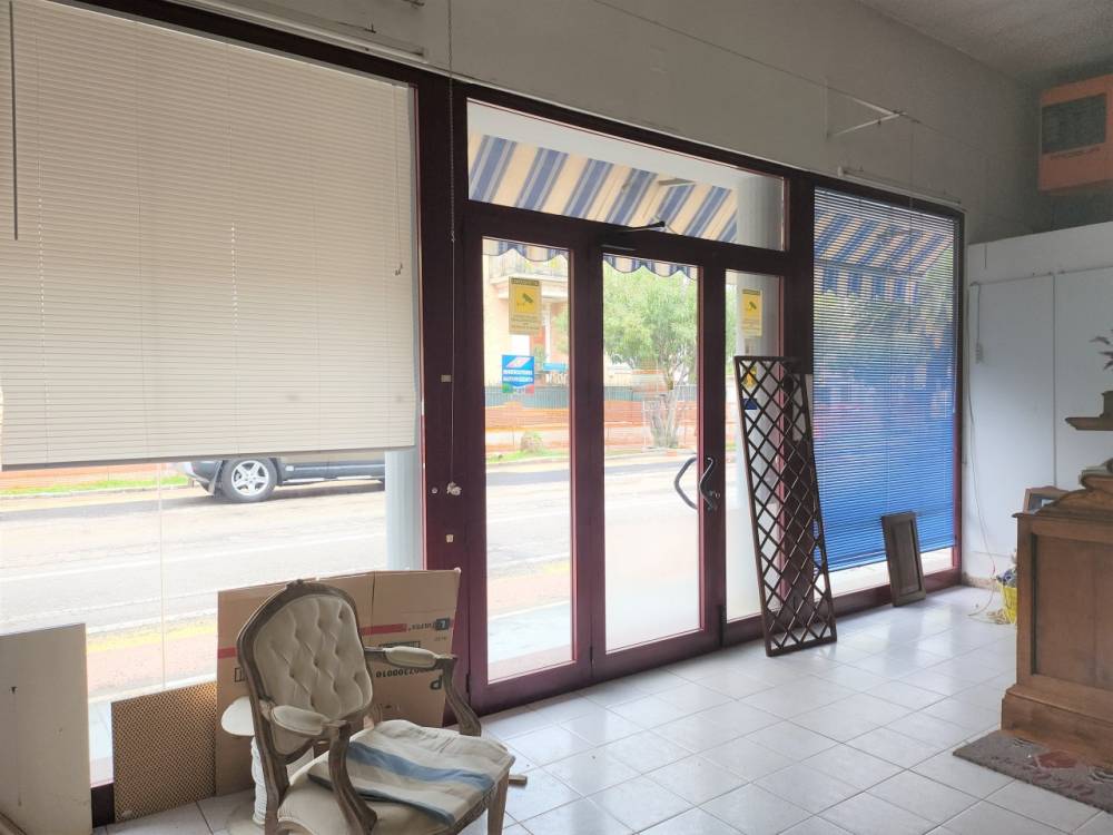 locale commerciale in vendita a San Benedetto del Tronto
