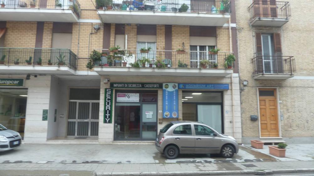 locale commerciale in vendita a San Benedetto del Tronto