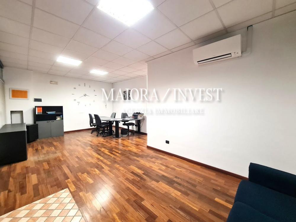locale di sgombero in vendita a San Benedetto del Tronto