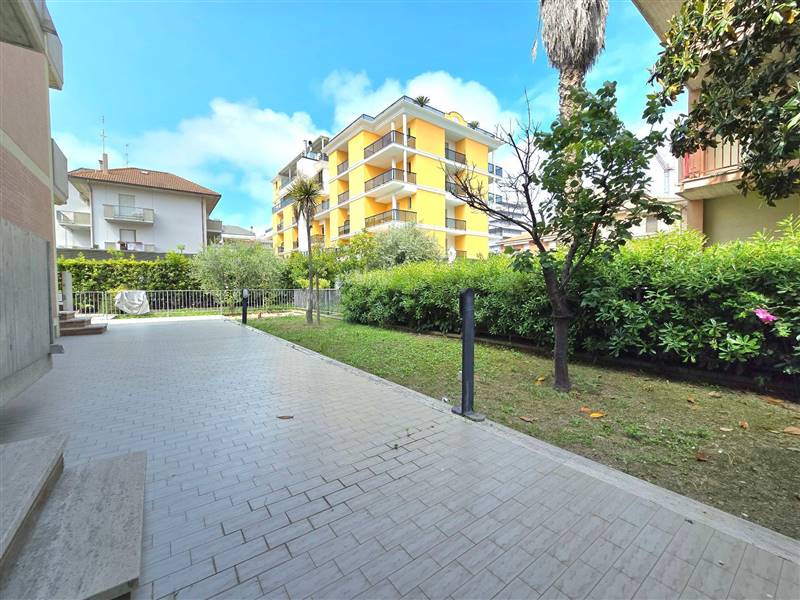 appartamento in vendita a San Benedetto del Tronto in zona Sentina