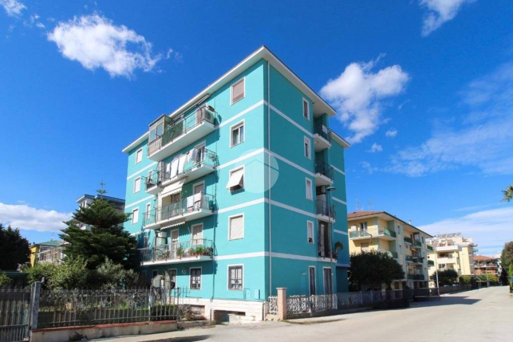 appartamento in vendita a San Benedetto del Tronto in zona Sentina